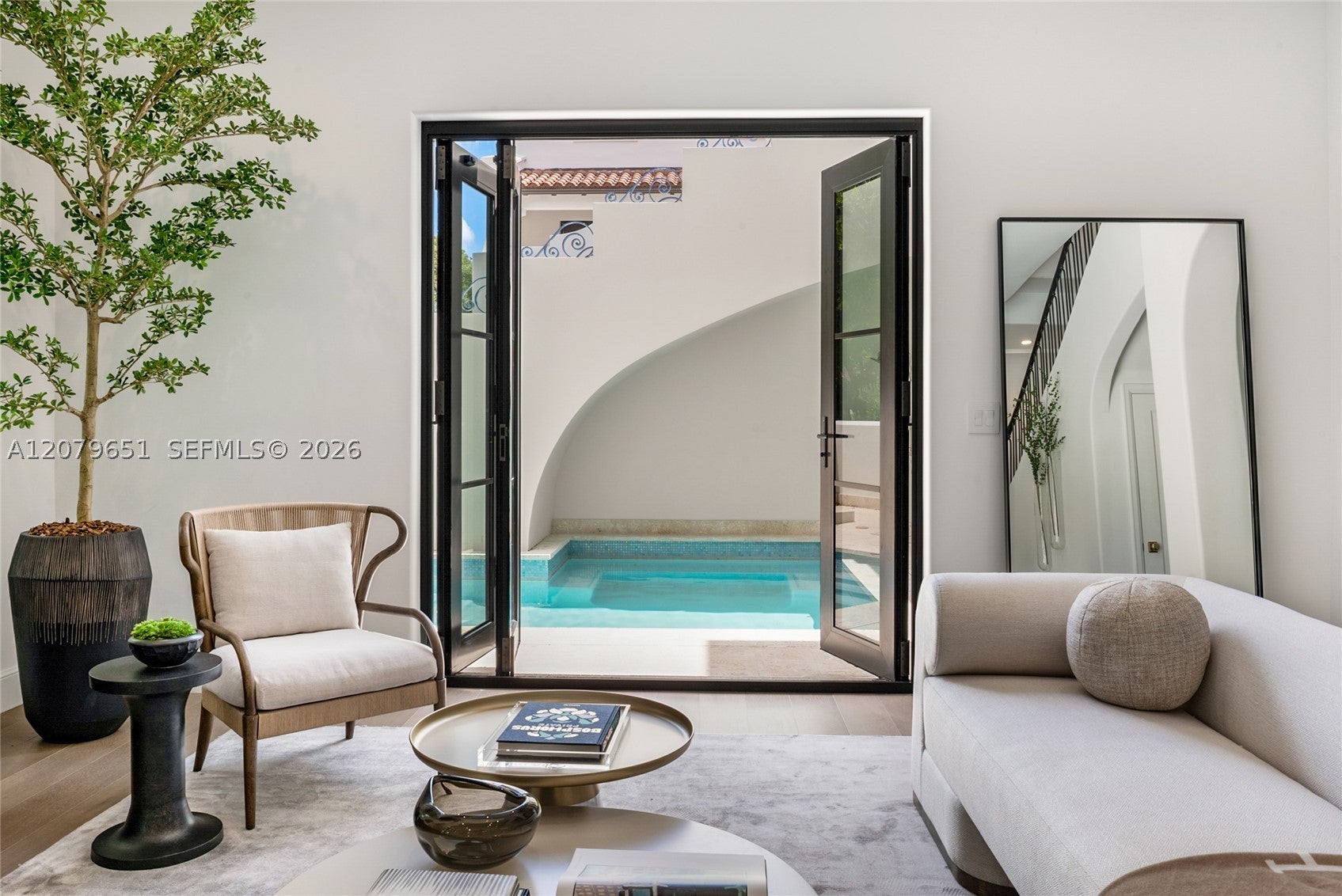 550 Malaga Ave Villa 1