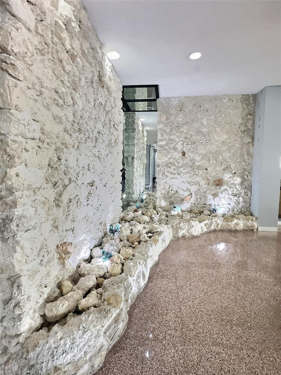 GOLDEN SURF TOWERS CONDO - Residential