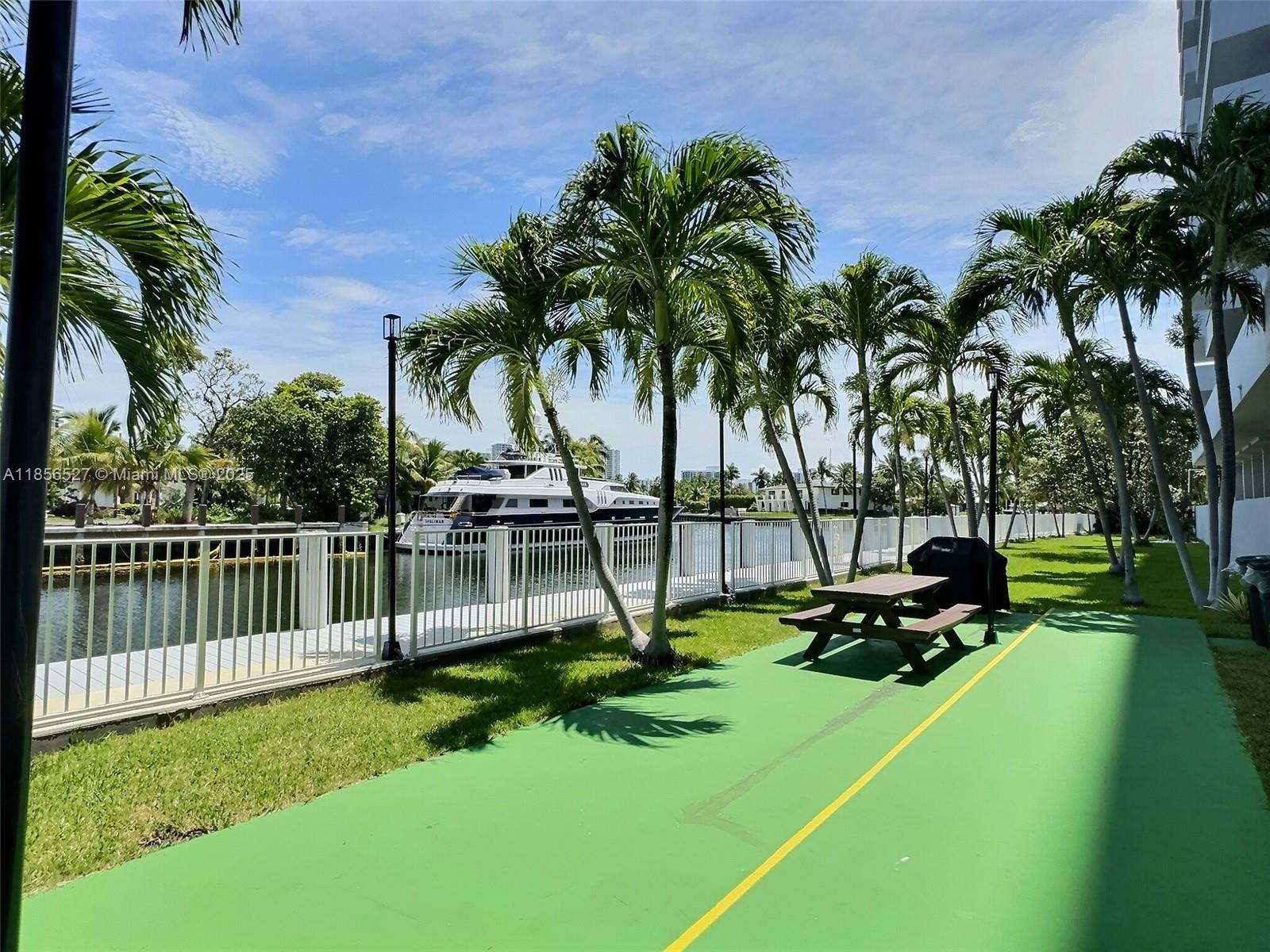 GOLDEN SURF TOWERS CONDO - Residential