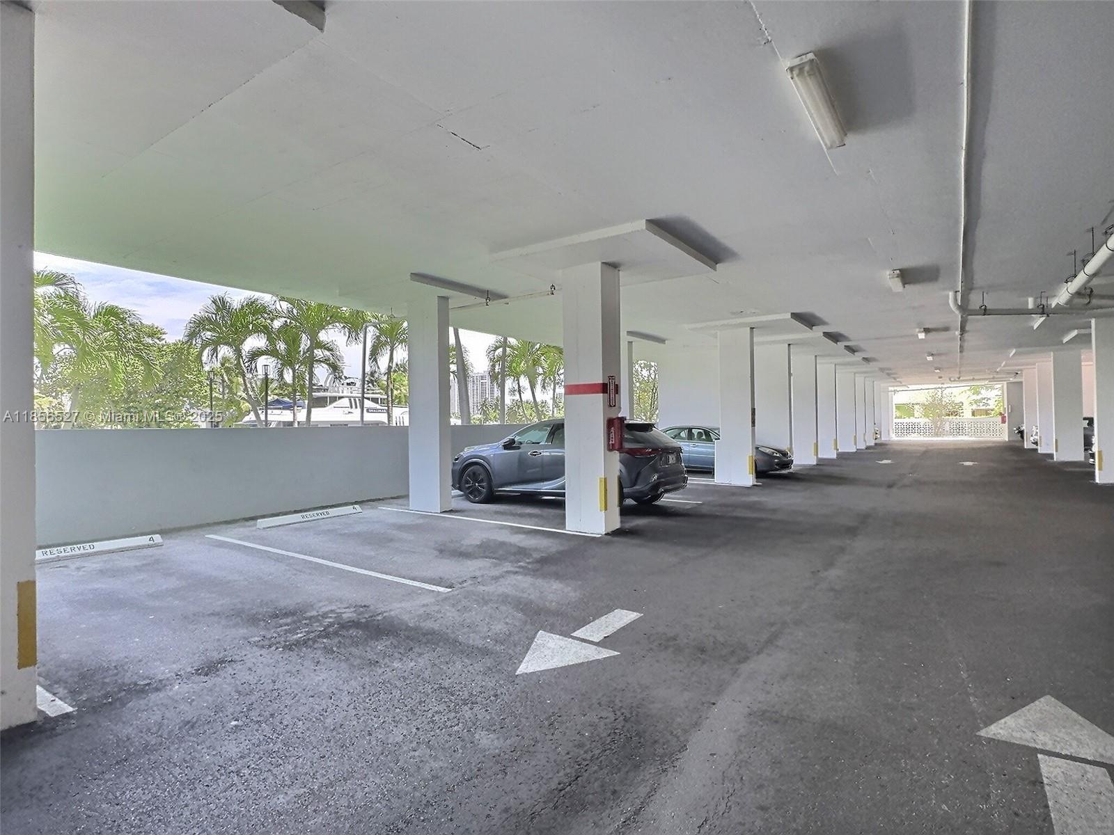 GOLDEN SURF TOWERS CONDO - Residential