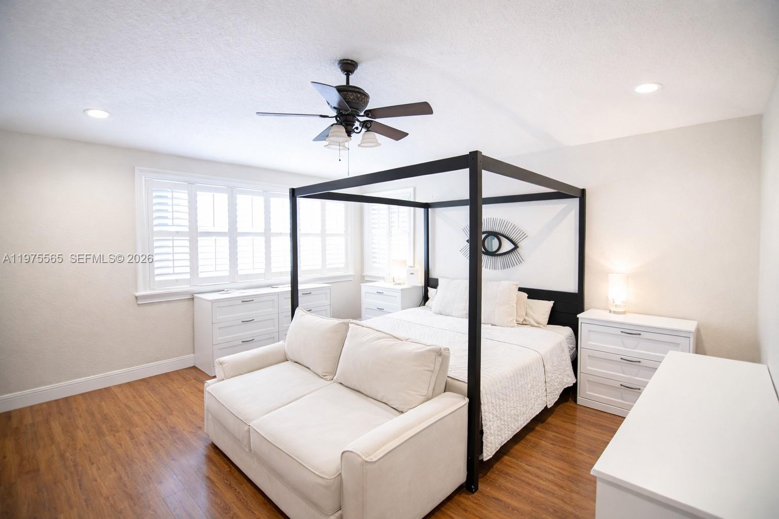 SUNFLOWER AT THE HAMMOCKS - Residential