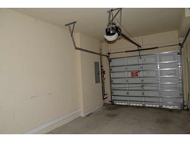 EMERALD CREEK - Residential Lease