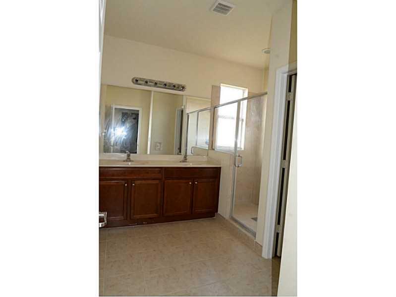 EMERALD CREEK - Residential Lease