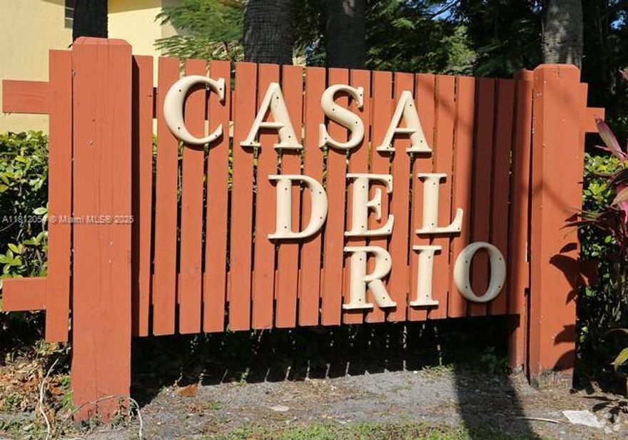 Nicely updated 2 bedroom/2 bathroom unit. Very cozy Casa Del Rio community offers pool, tennis courts and clubhouse! Very convenient location! WASHER and DRYER inside of the unit. Minutes to FAU, I-95, close to shopping, dining, beach and Boca Raton downtown. Great Boca Raton schools! 
Ready for move in August 1, 2025.
HOA application process takes up to 30 days.