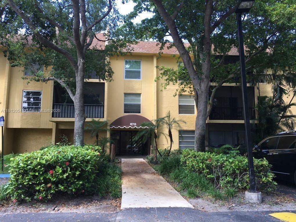 CASA DEL RIO CONDO - Residential Lease