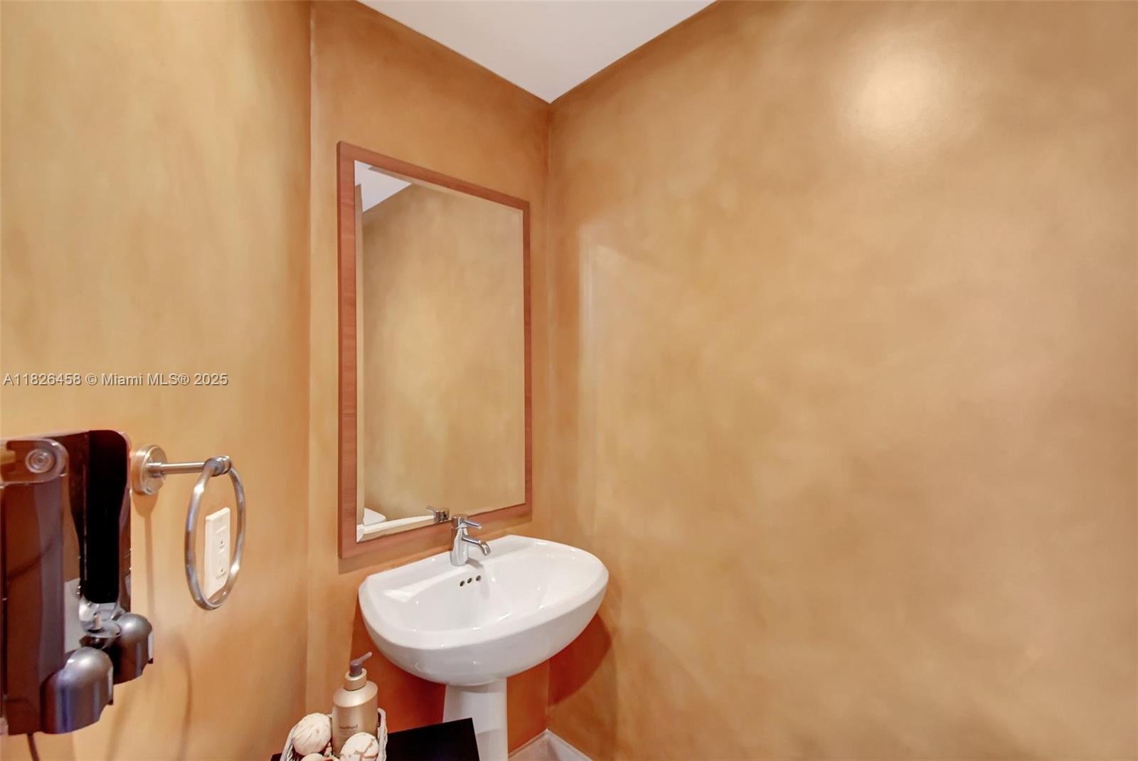 JADE BEACH CONDO - Residential