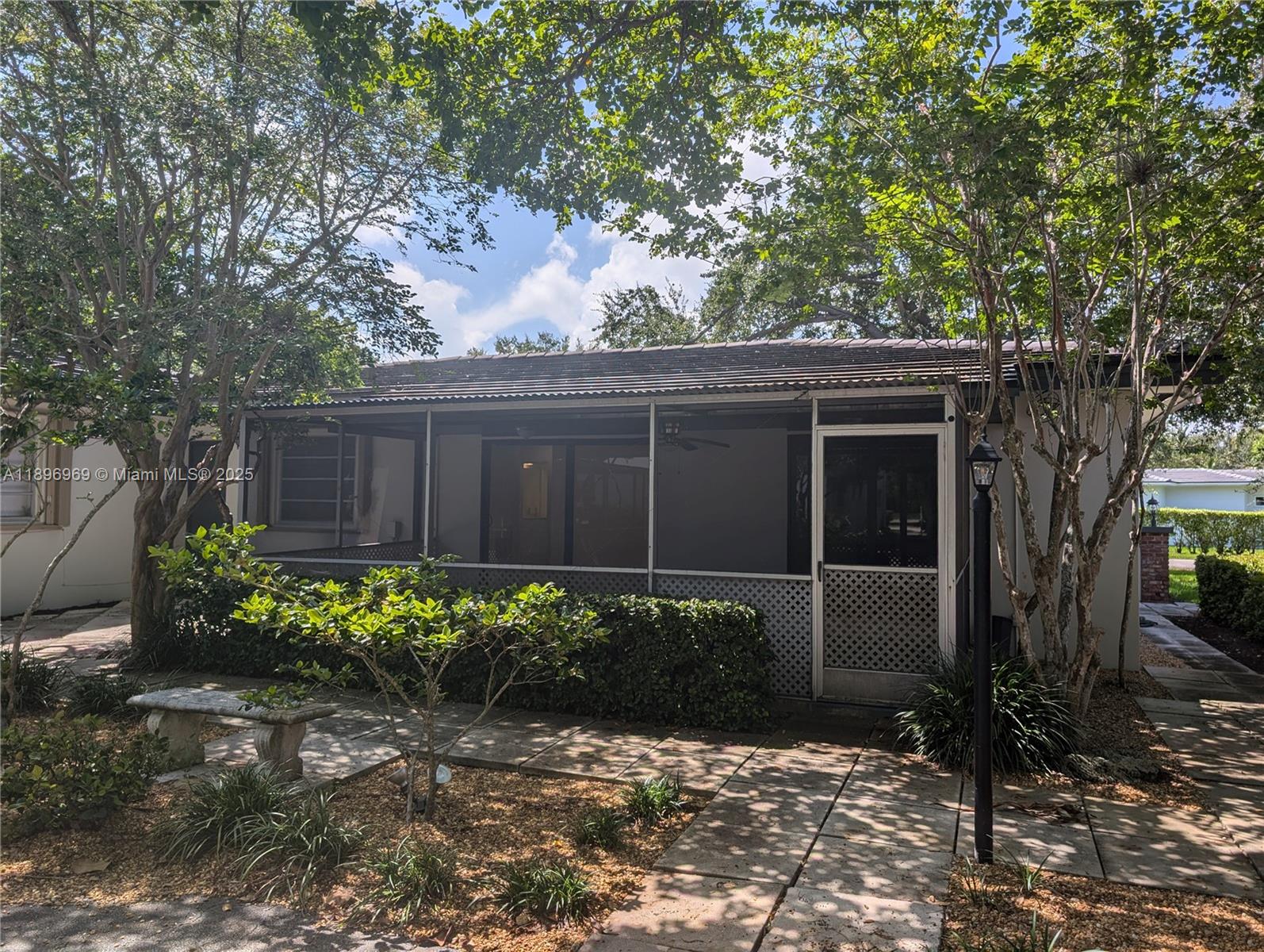 CG RIVIERA SEC 3 REV - Residential Lease