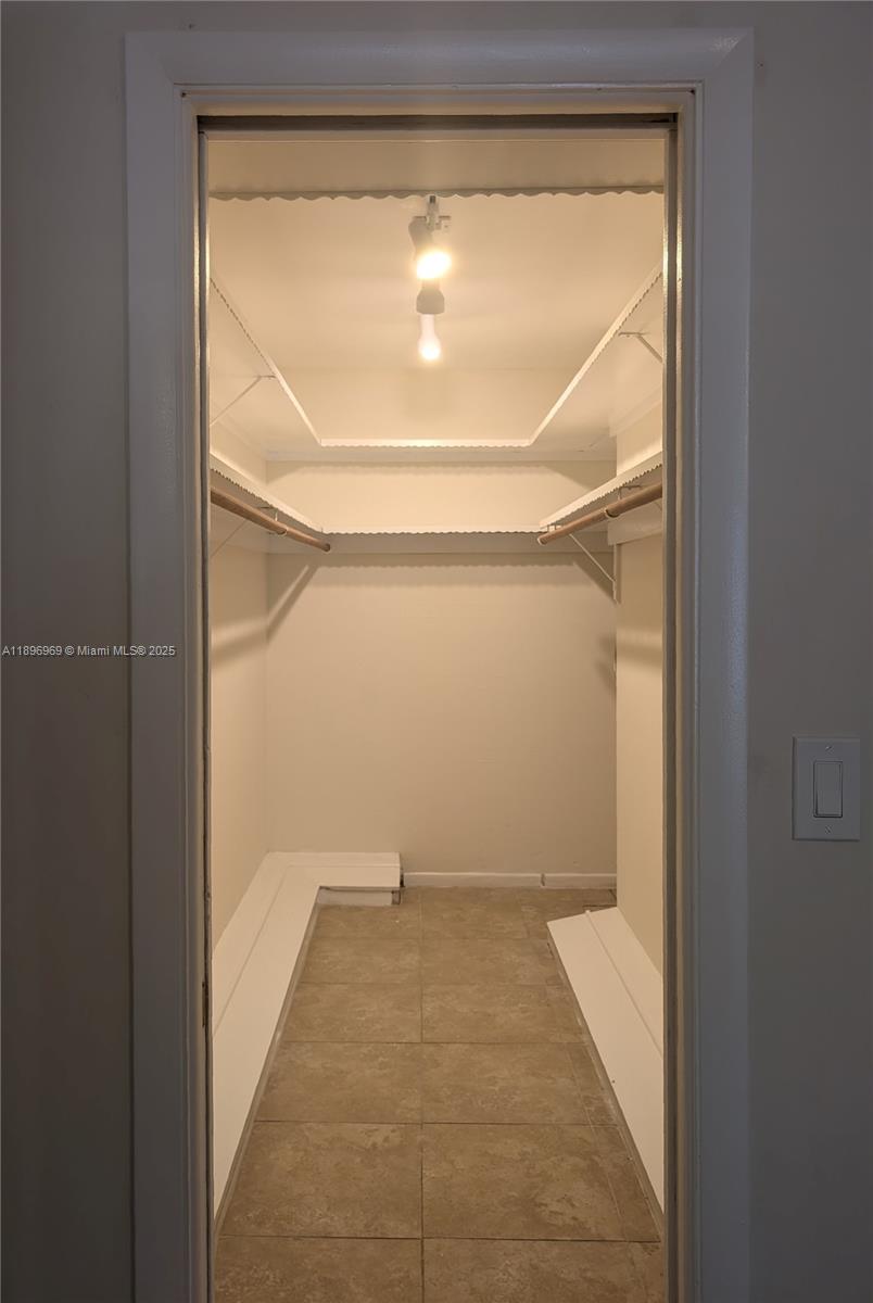 CG RIVIERA SEC 3 REV - Residential Lease