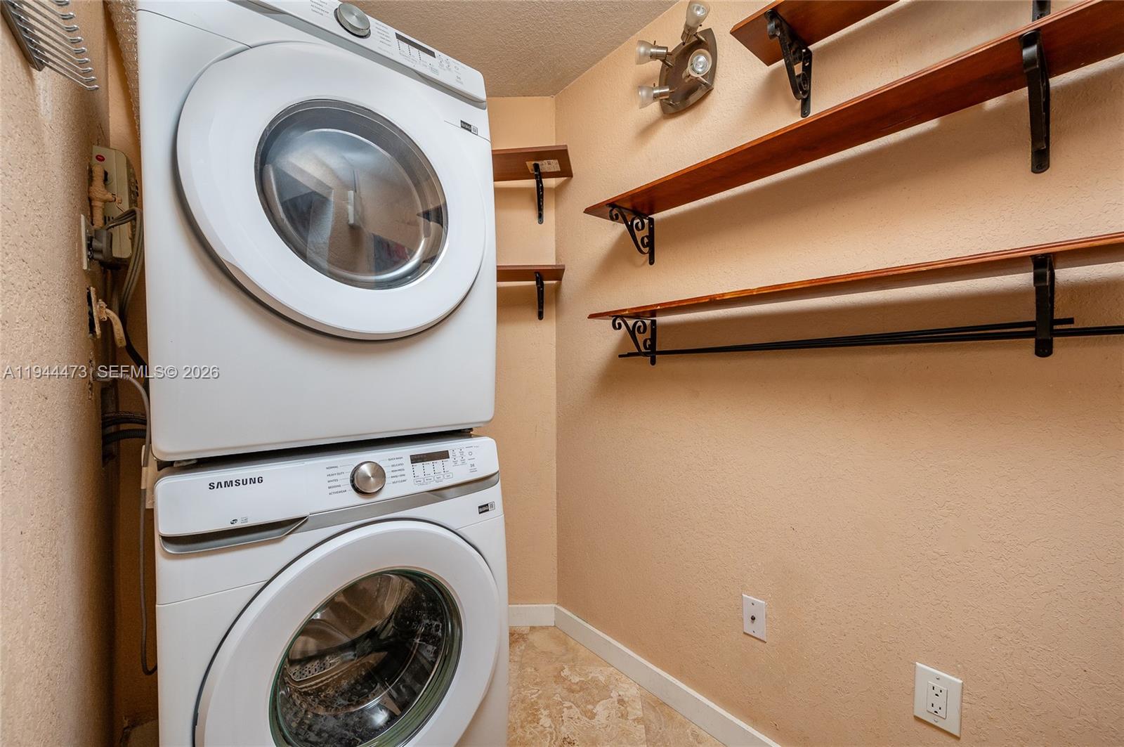 MIRASSOU CONDO - Residential