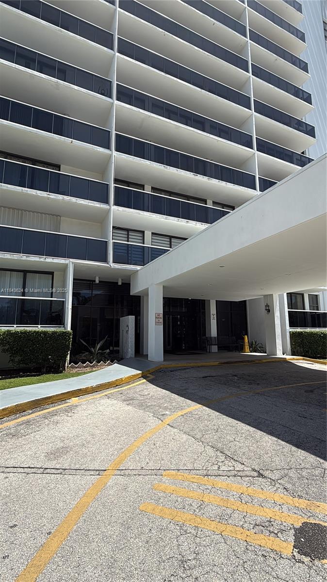 AVENTURA ELDORADO CONDO - Residential