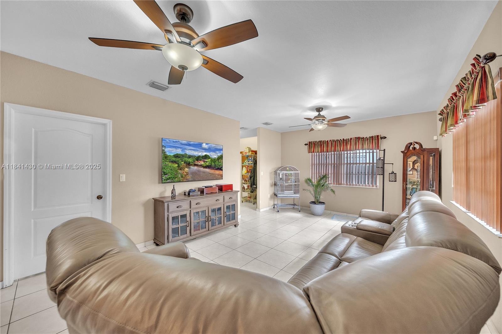 7565 N Augusta Dr 7565