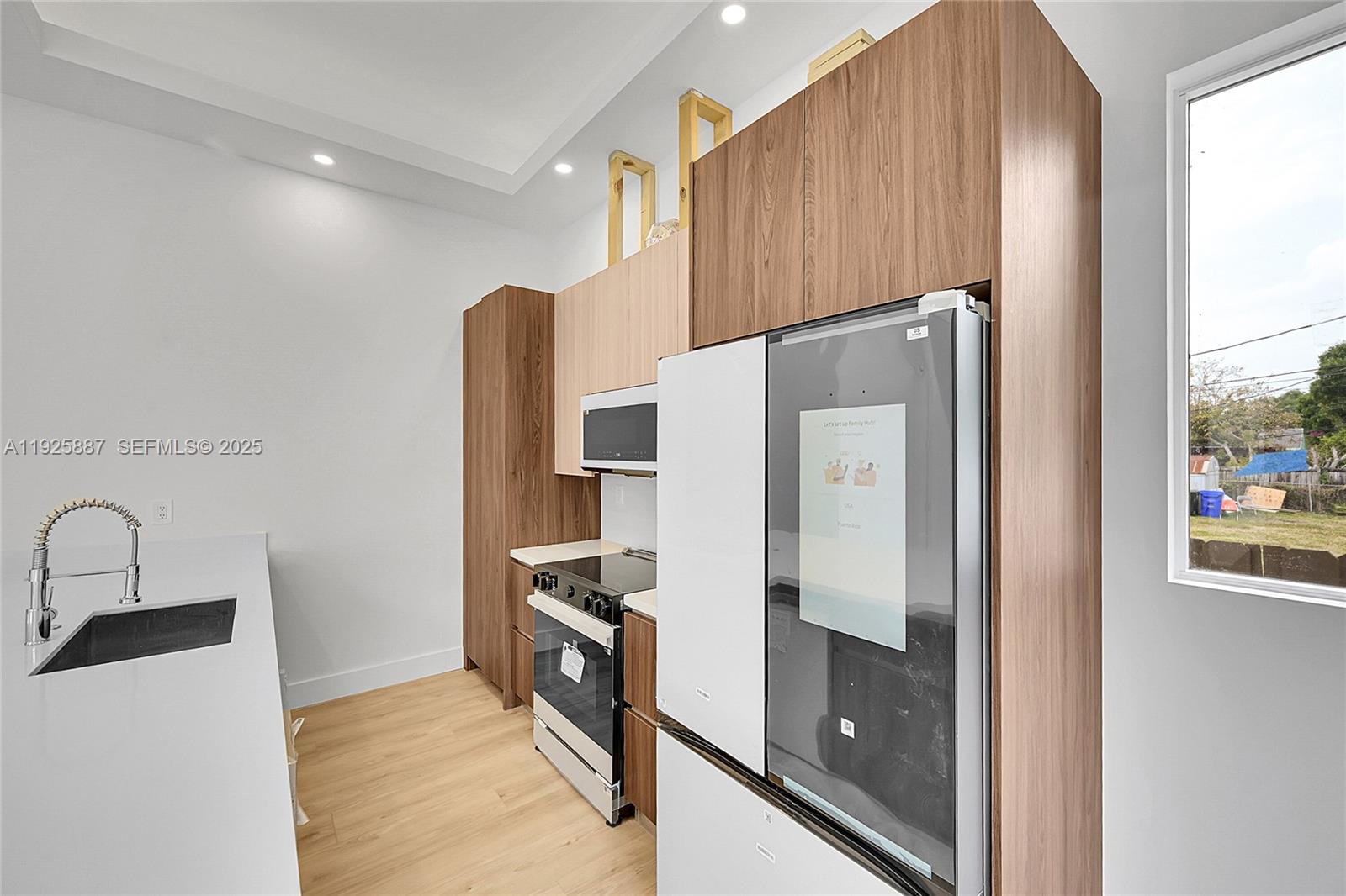 PINE TREE PARK - Residential Lease