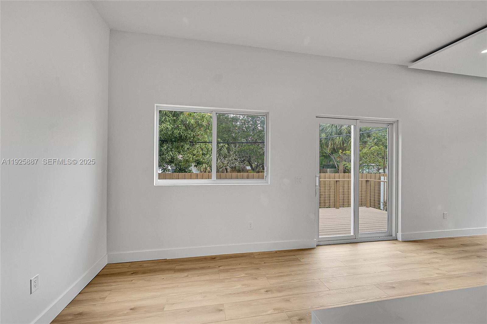 PINE TREE PARK - Residential Lease