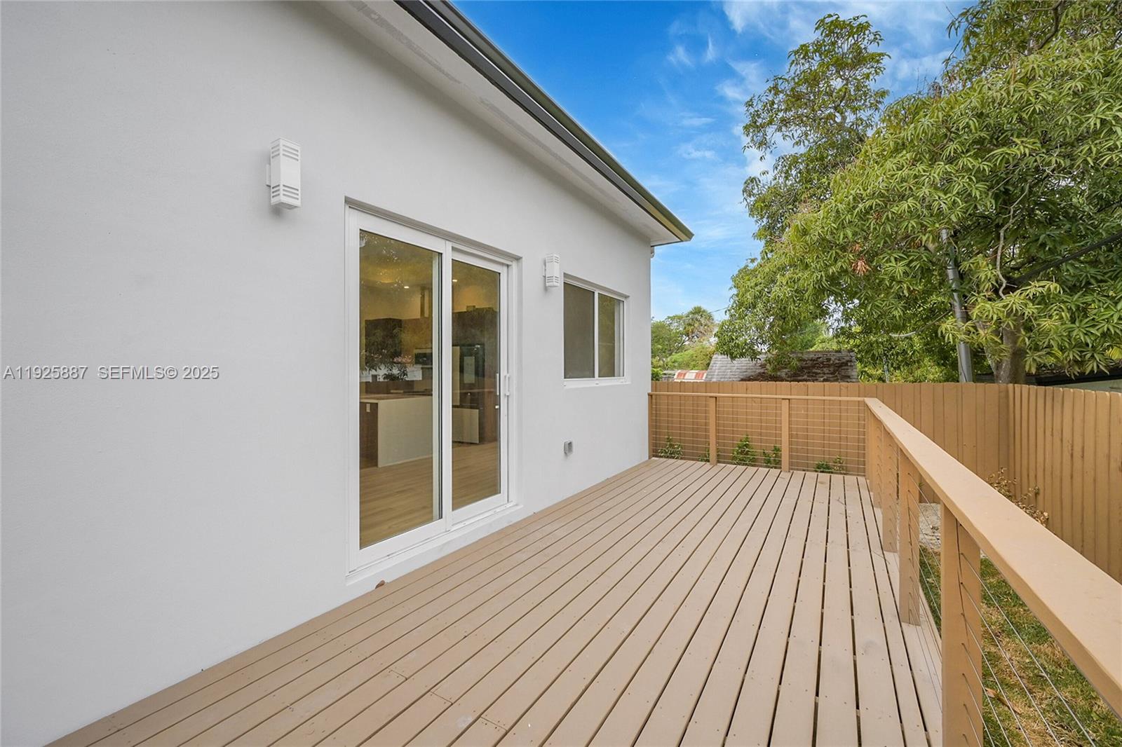 PINE TREE PARK - Residential Lease