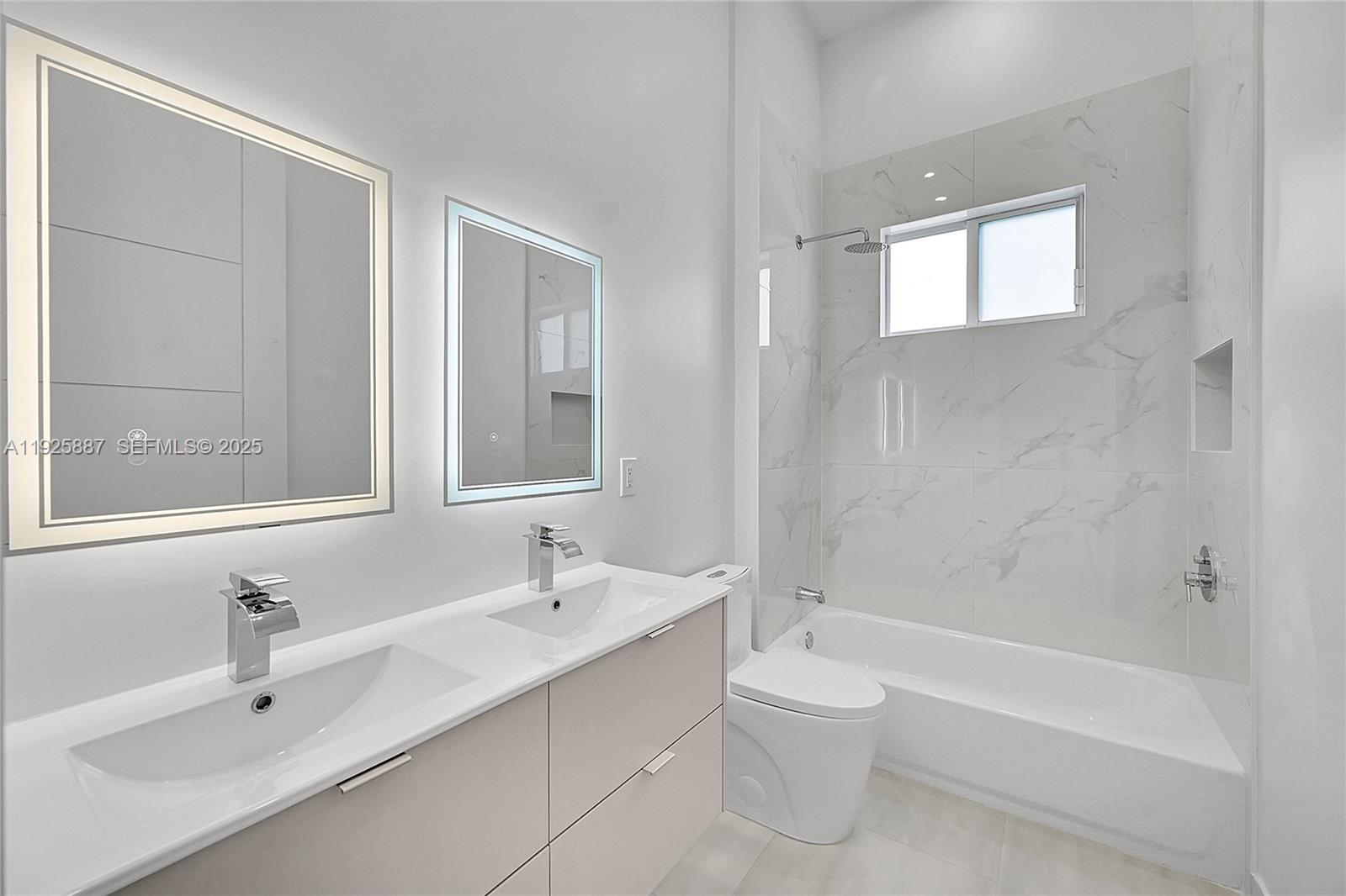 PINE TREE PARK - Residential Lease