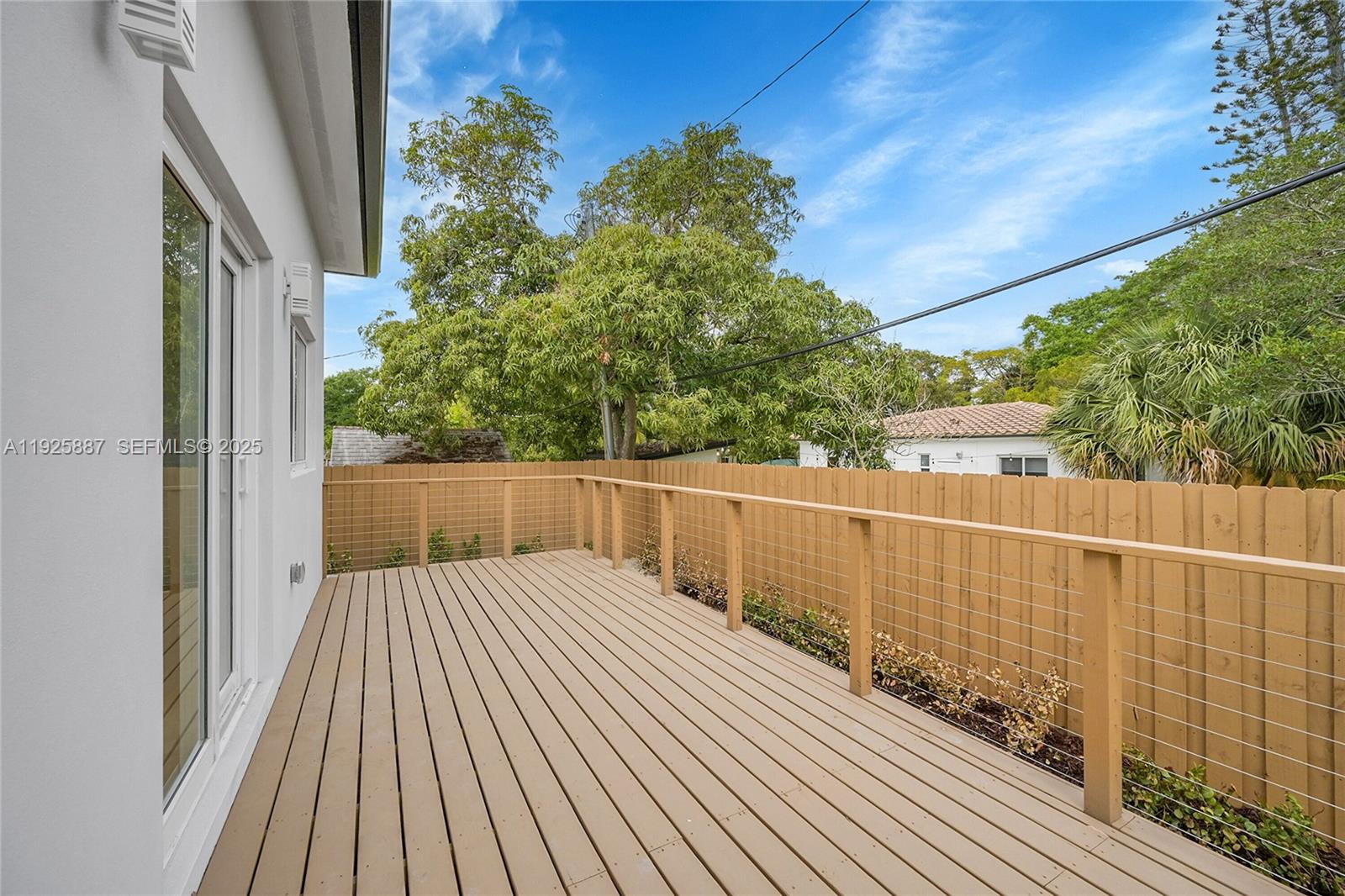 PINE TREE PARK - Residential Lease