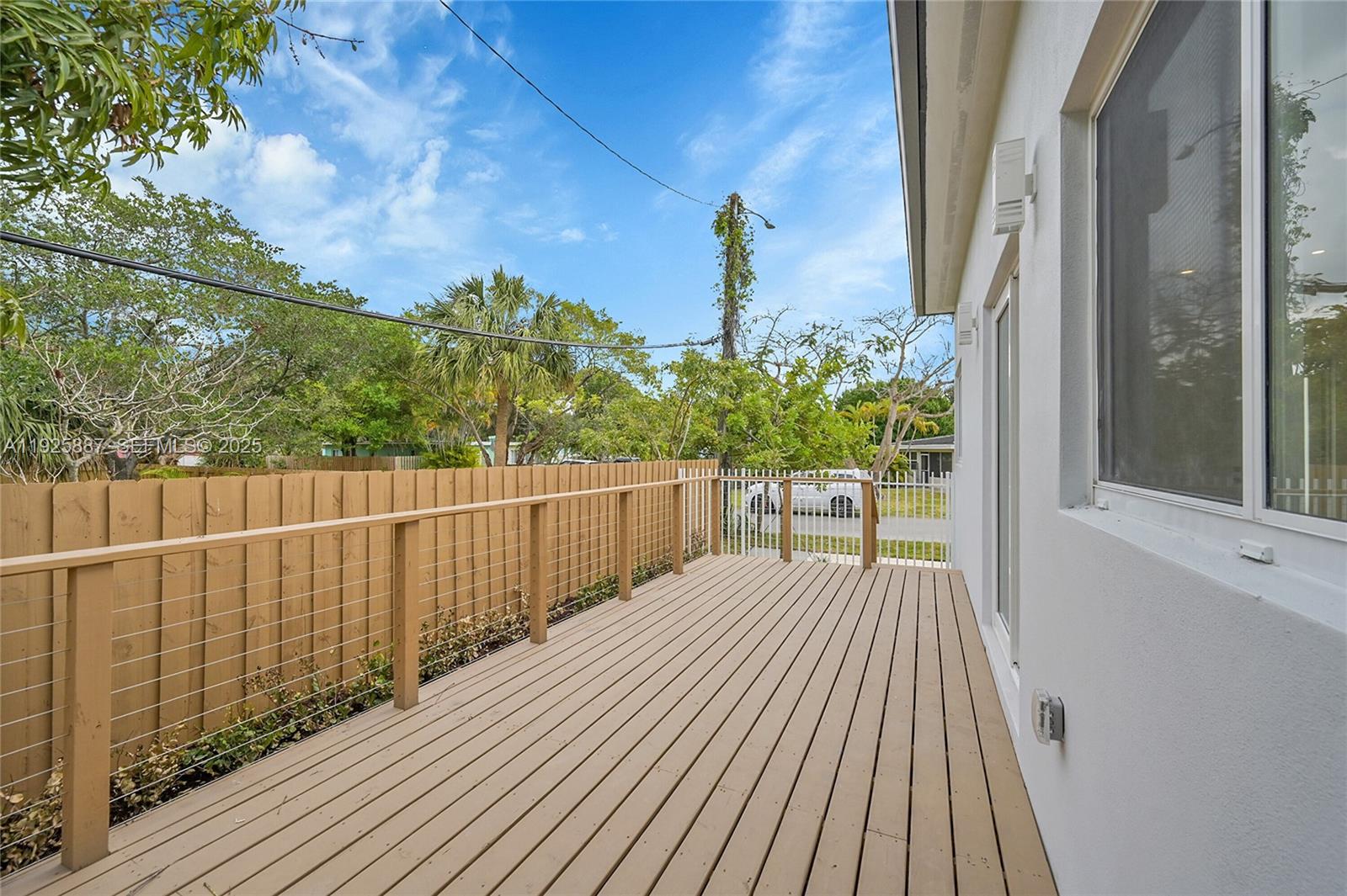 PINE TREE PARK - Residential Lease