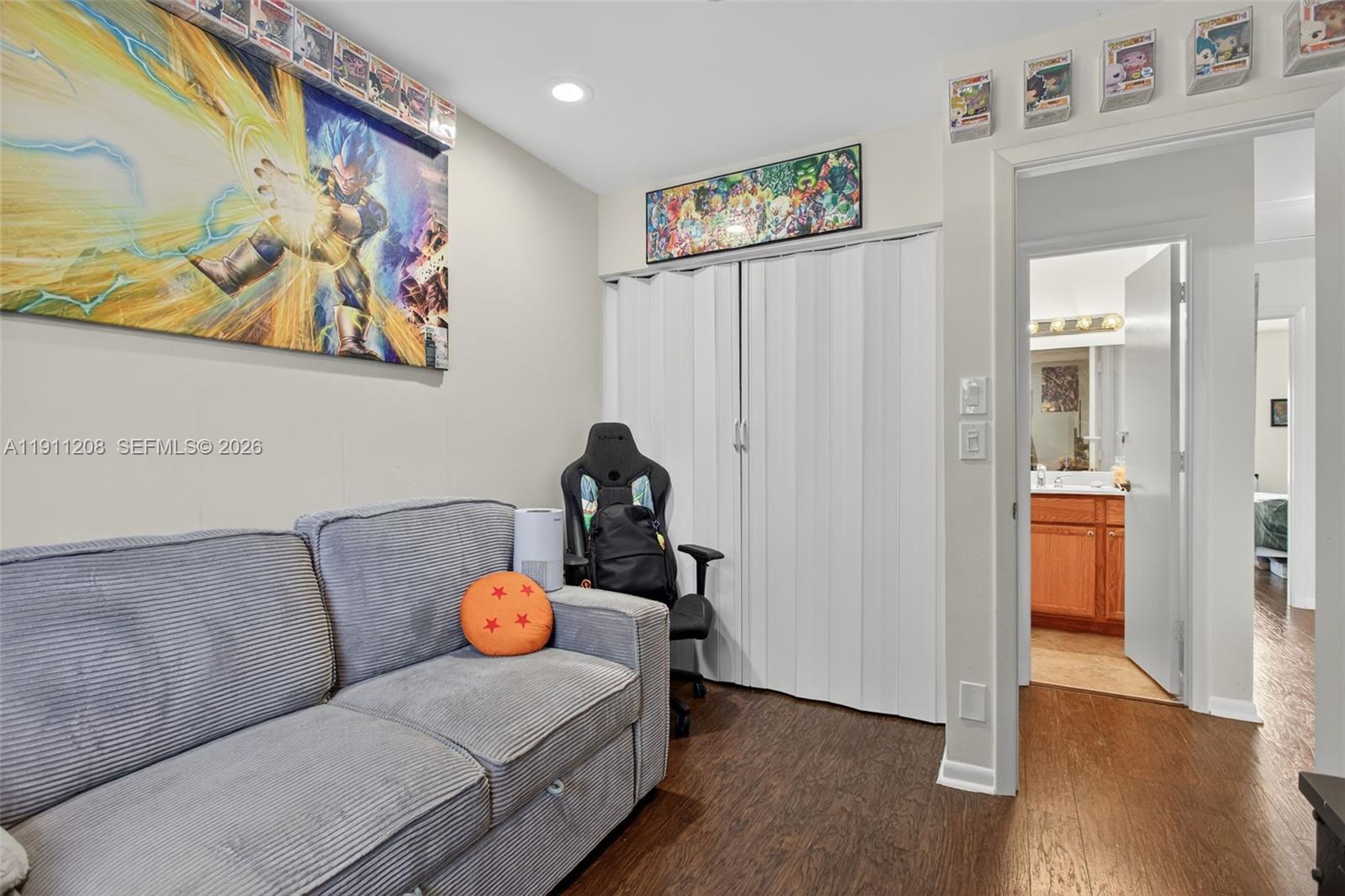 BAYWOOD VILLAGE III-A CON - Residential