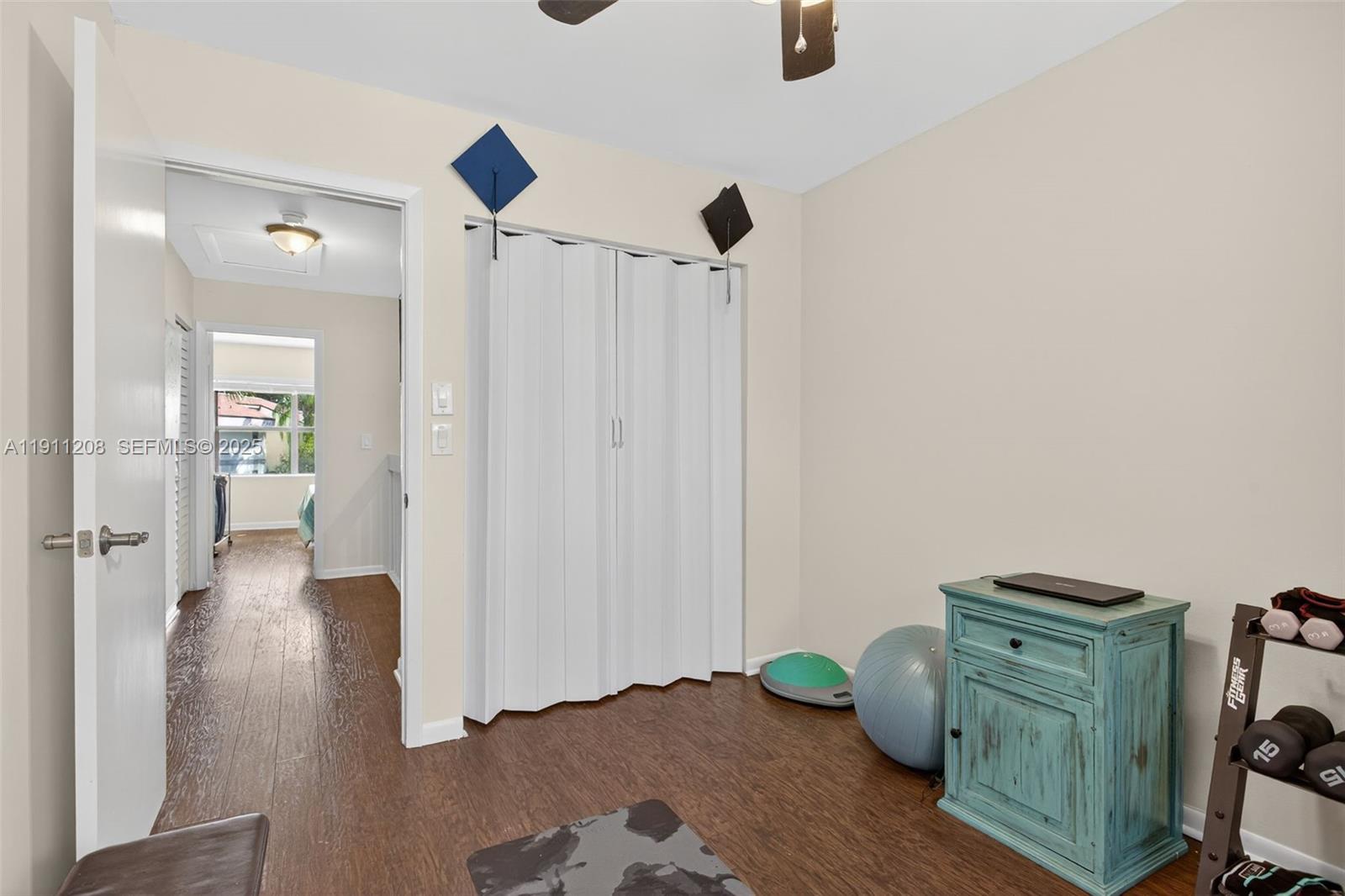 BAYWOOD VILLAGE III-A CON - Residential