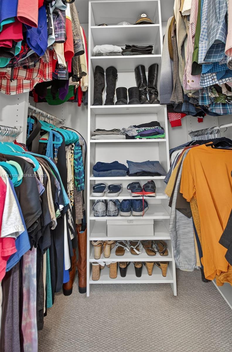 BAYWOOD VILLAGE III-A CON - Residential