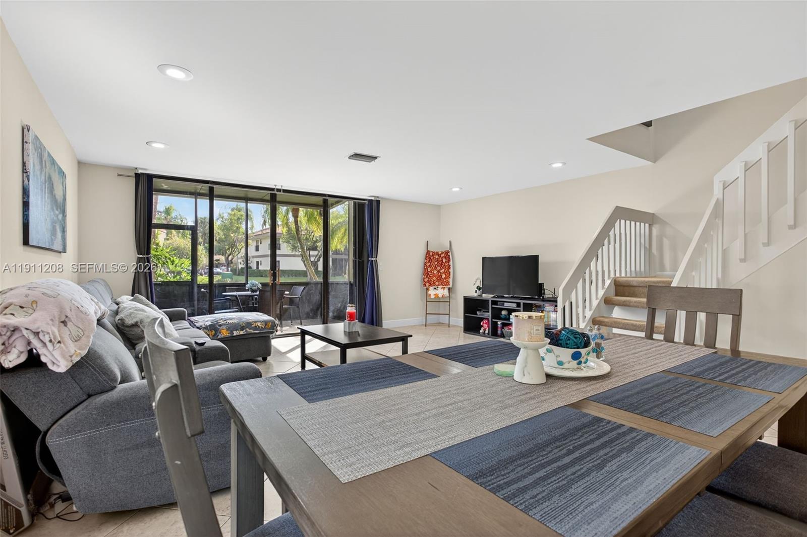 BAYWOOD VILLAGE III-A CON - Residential