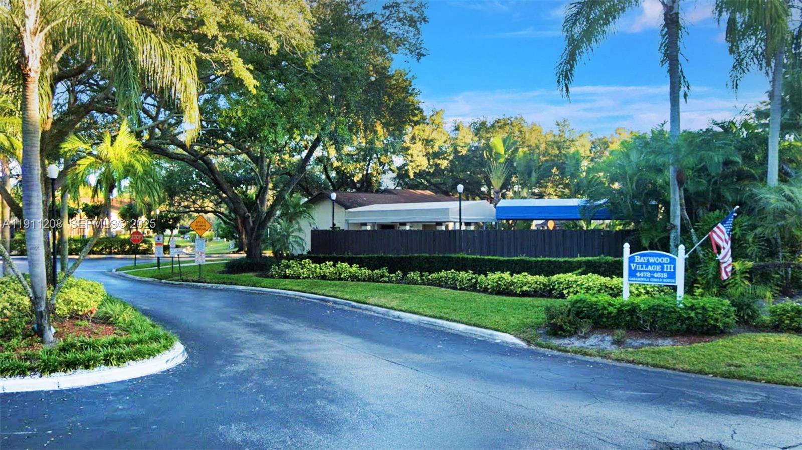 BAYWOOD VILLAGE III-A CON - Residential