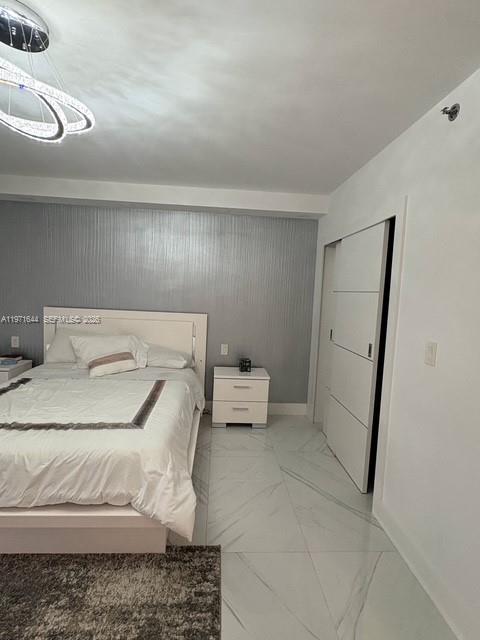 TURNBERRY ISLE SOUTH COND - Residential