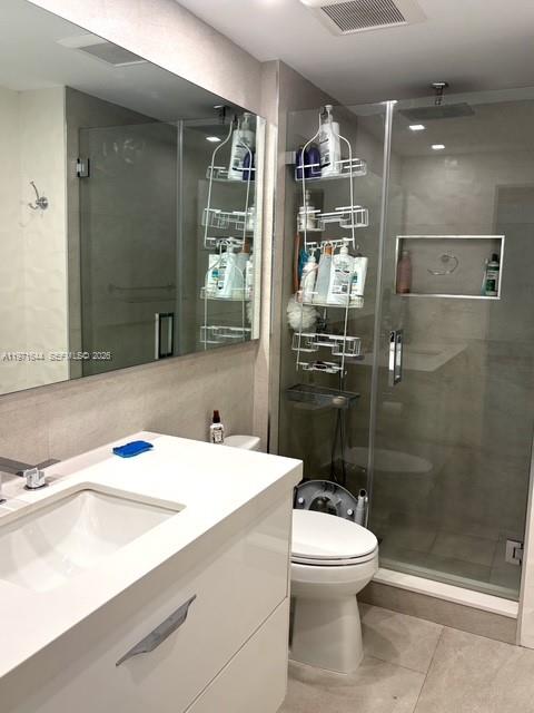 TURNBERRY ISLE SOUTH COND - Residential