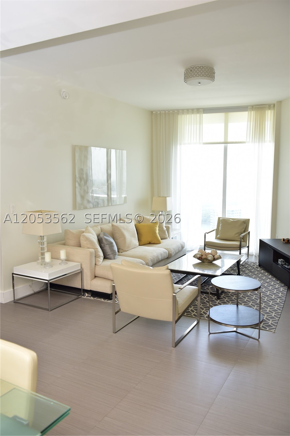 15811 Collins Ave 2905