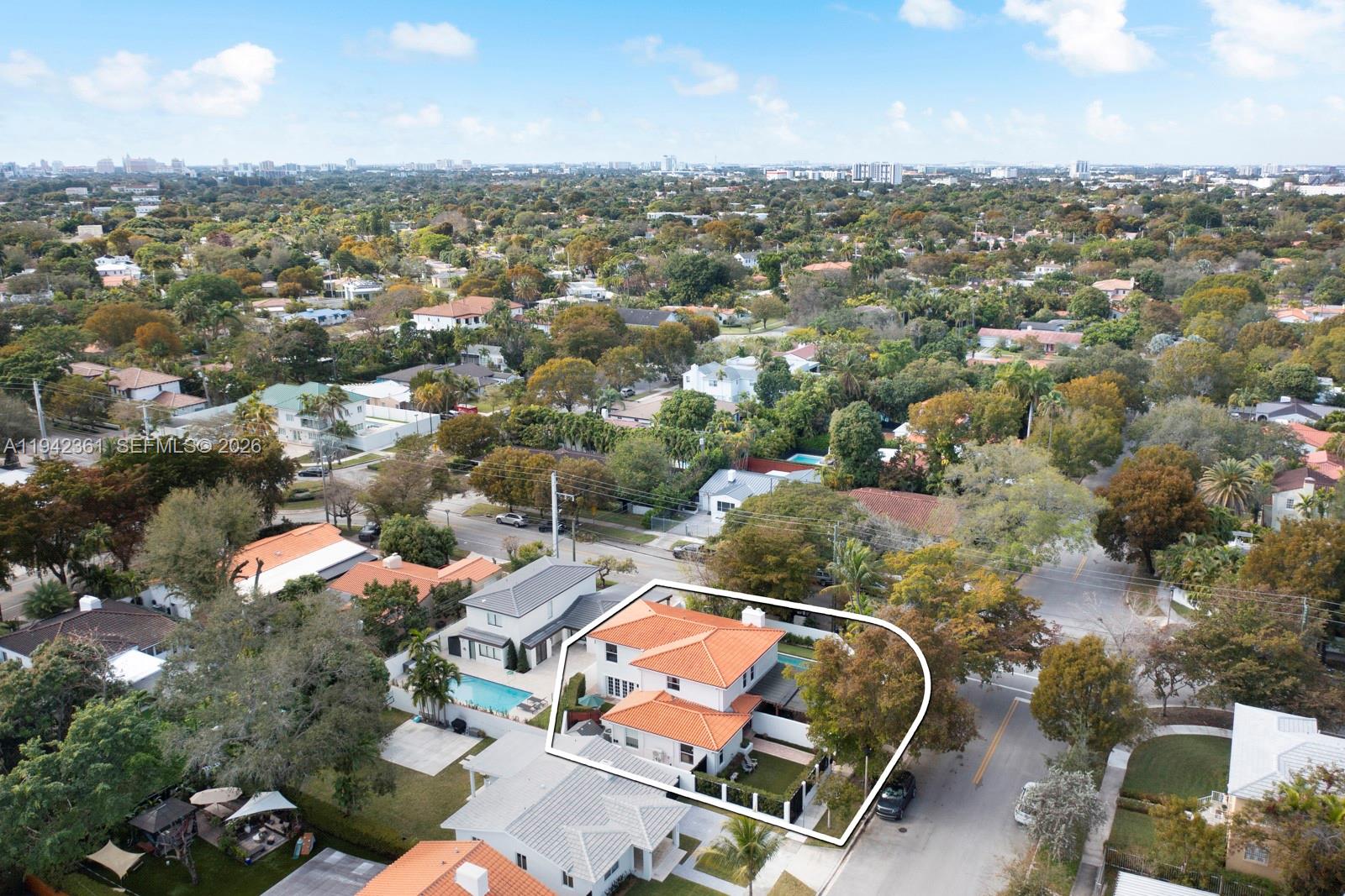 BRICKELL ESTATES - Residential