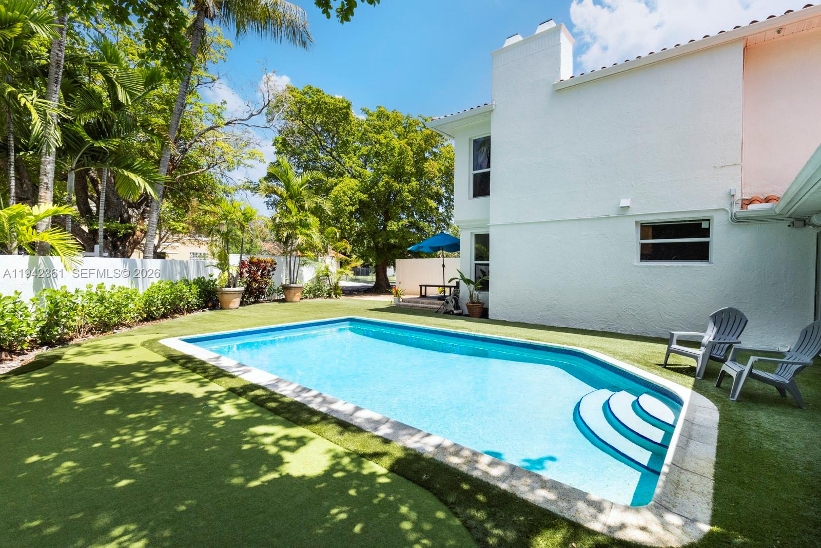 BRICKELL ESTATES - Residential