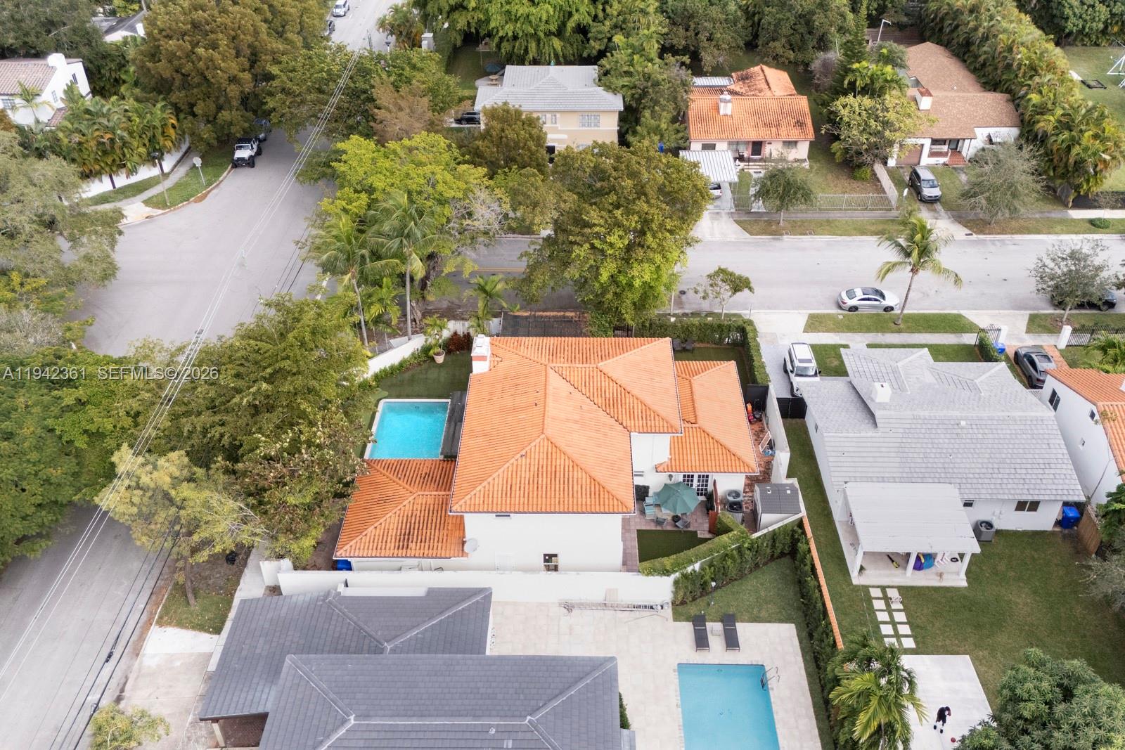 BRICKELL ESTATES - Residential