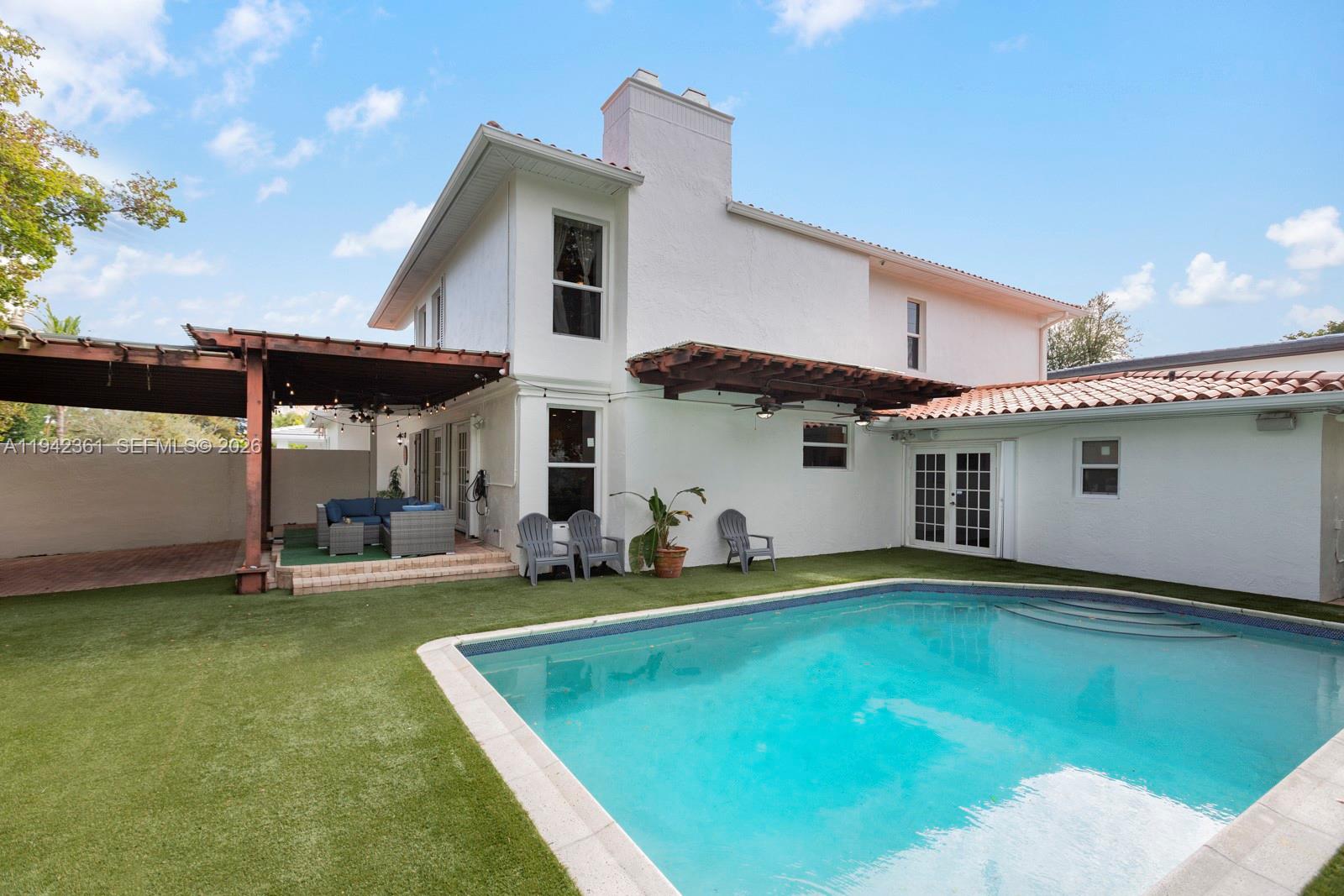 BRICKELL ESTATES - Residential