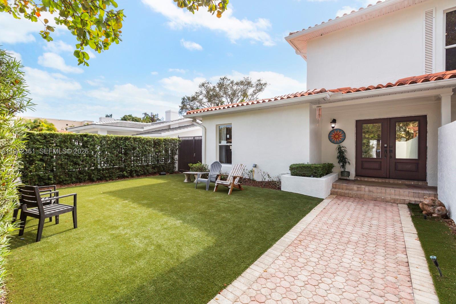 BRICKELL ESTATES - Residential