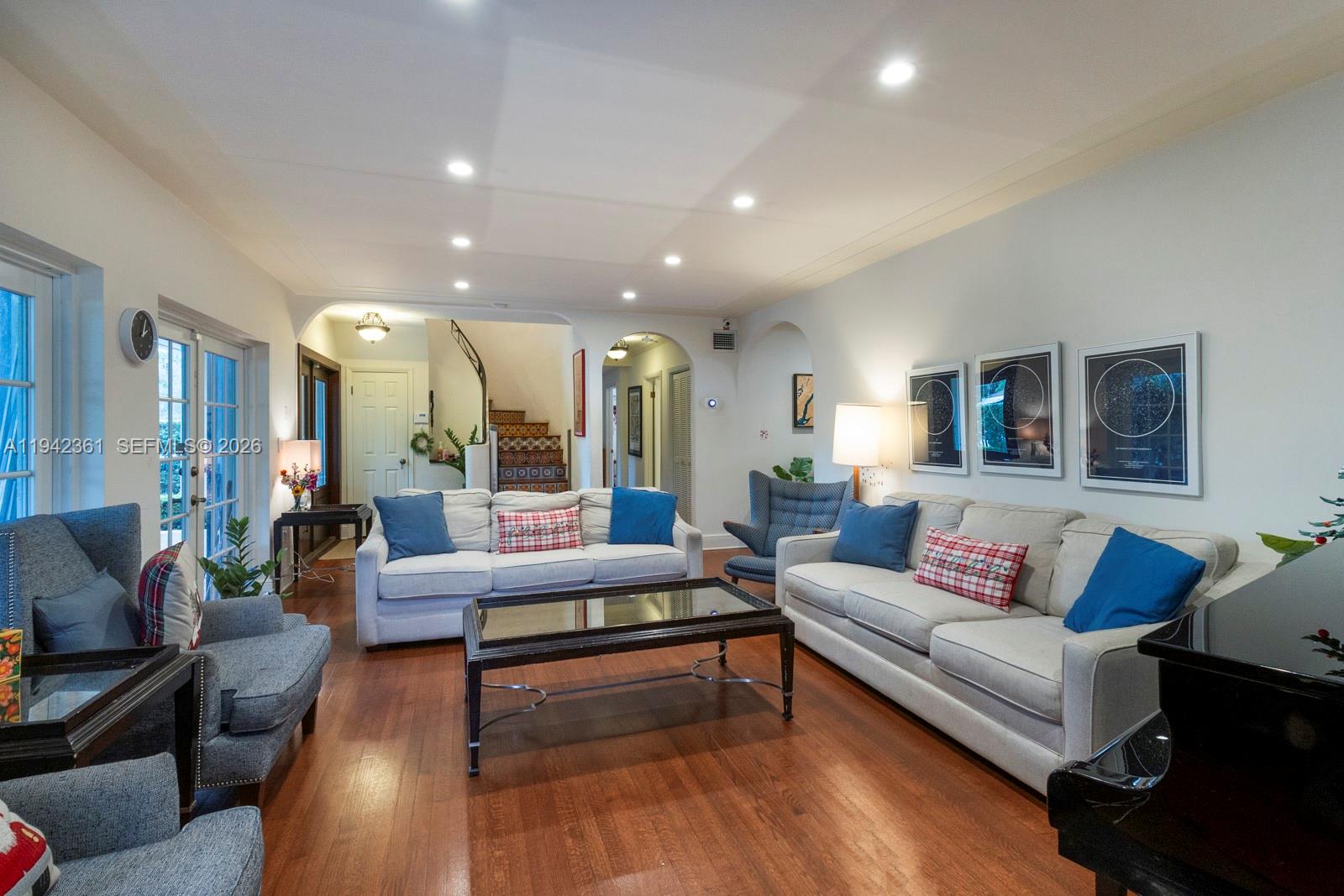 BRICKELL ESTATES - Residential