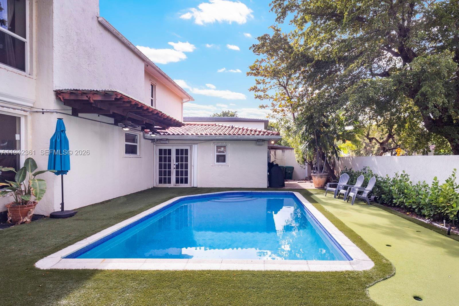 BRICKELL ESTATES - Residential