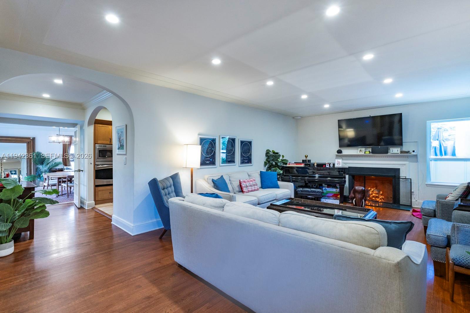 BRICKELL ESTATES - Residential