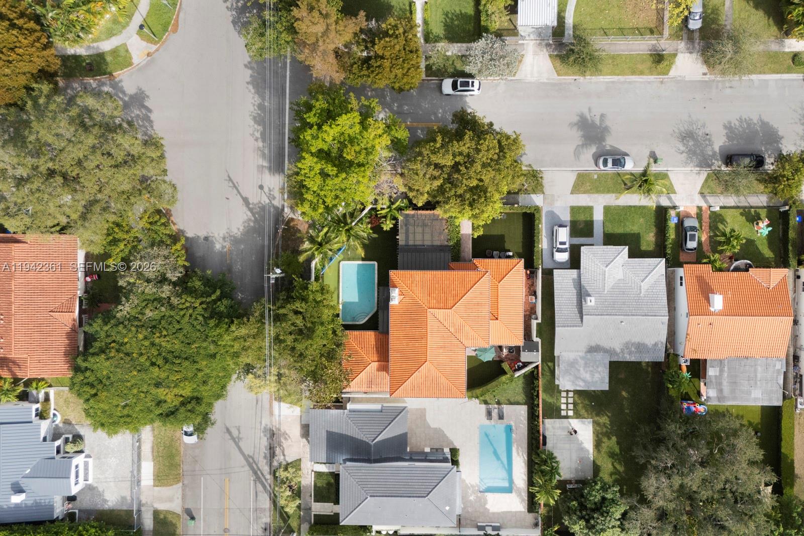 BRICKELL ESTATES - Residential