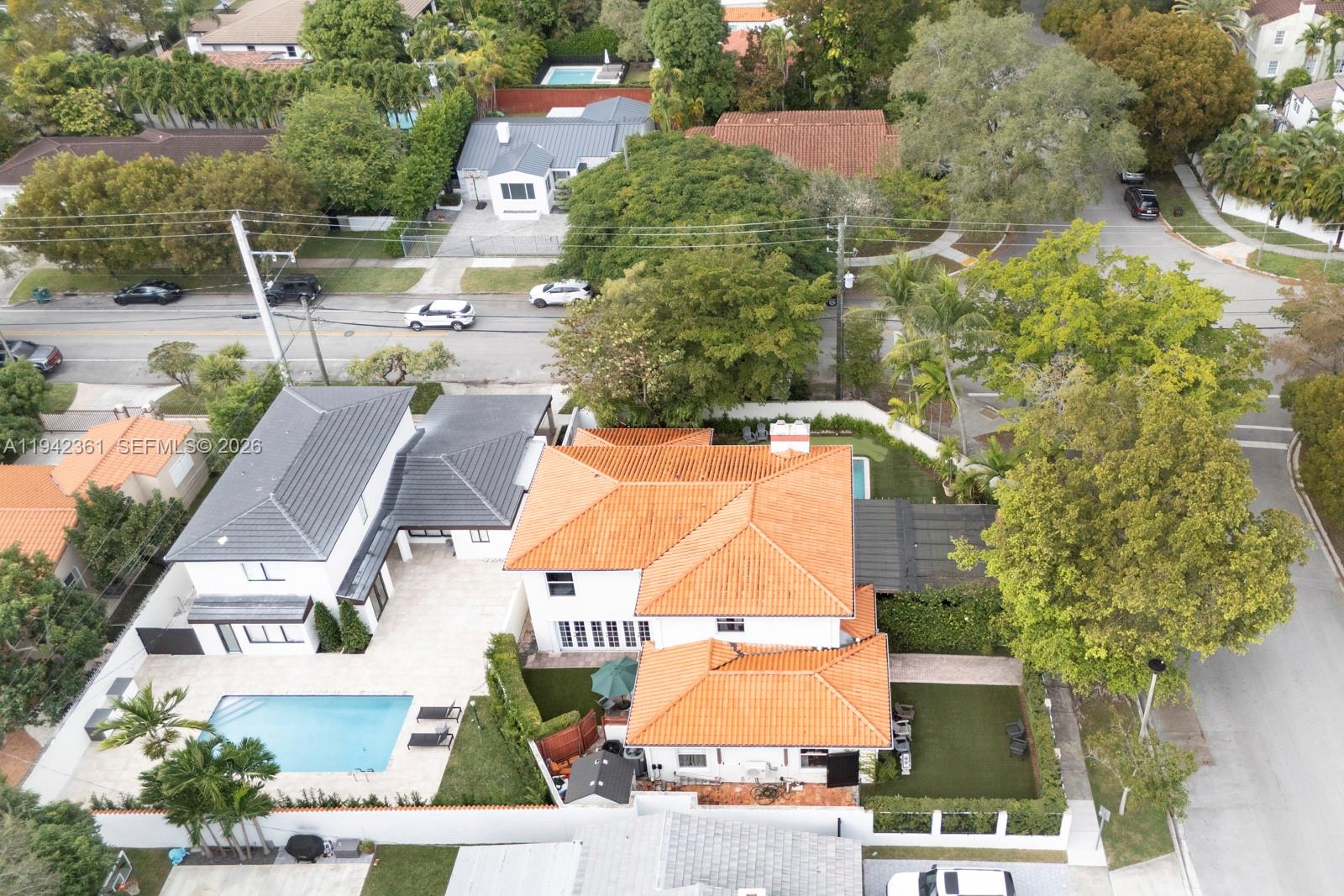 BRICKELL ESTATES - Residential