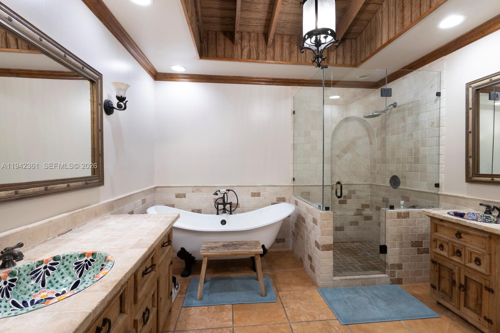 BRICKELL ESTATES - Residential