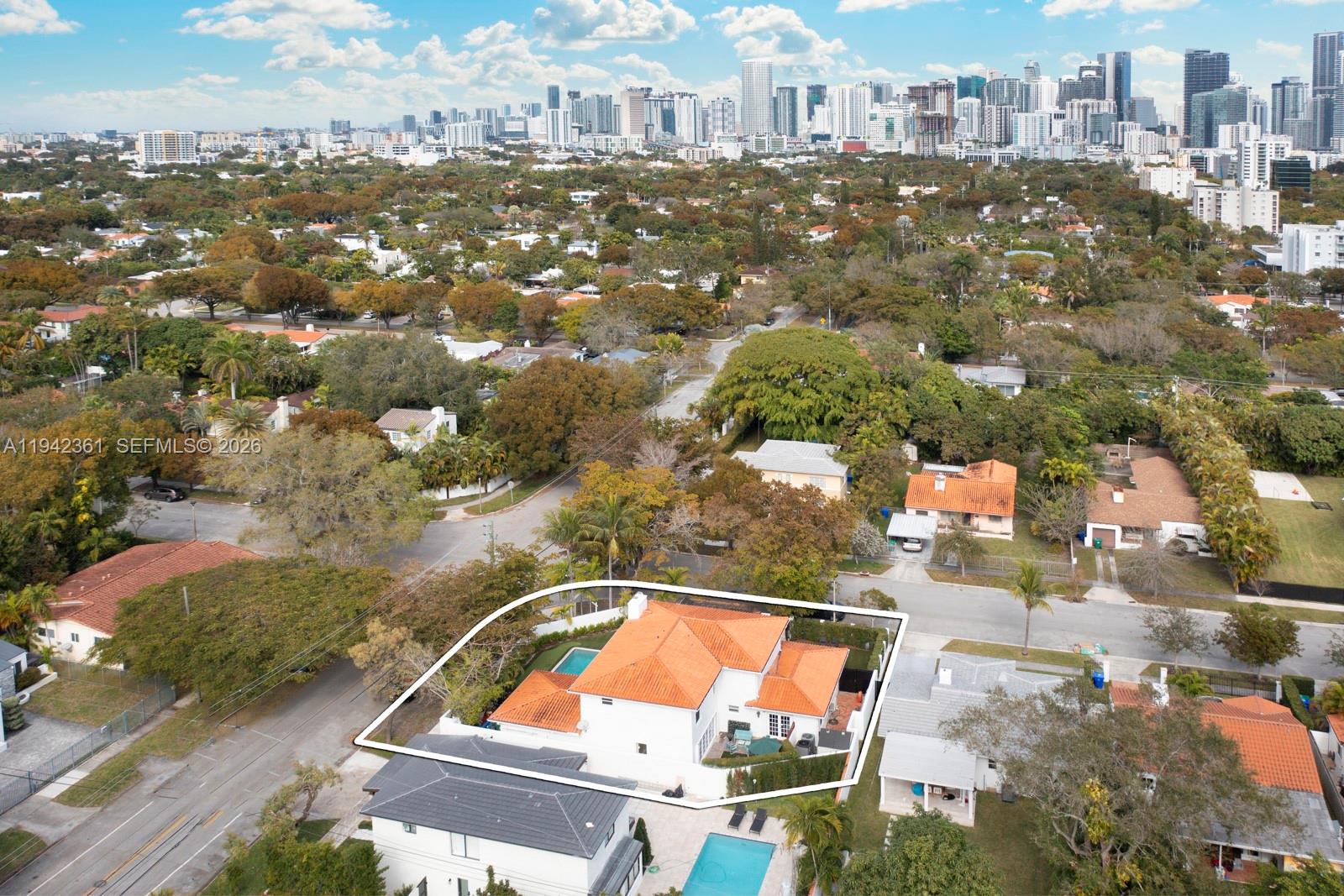 BRICKELL ESTATES - Residential