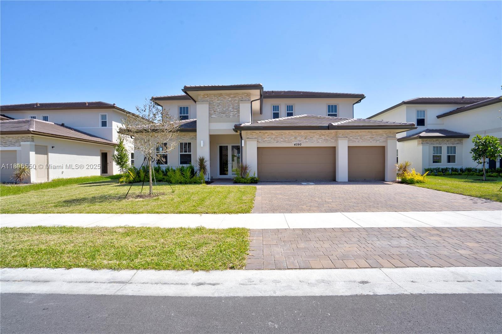 CRESCENT RIDGE - Residential