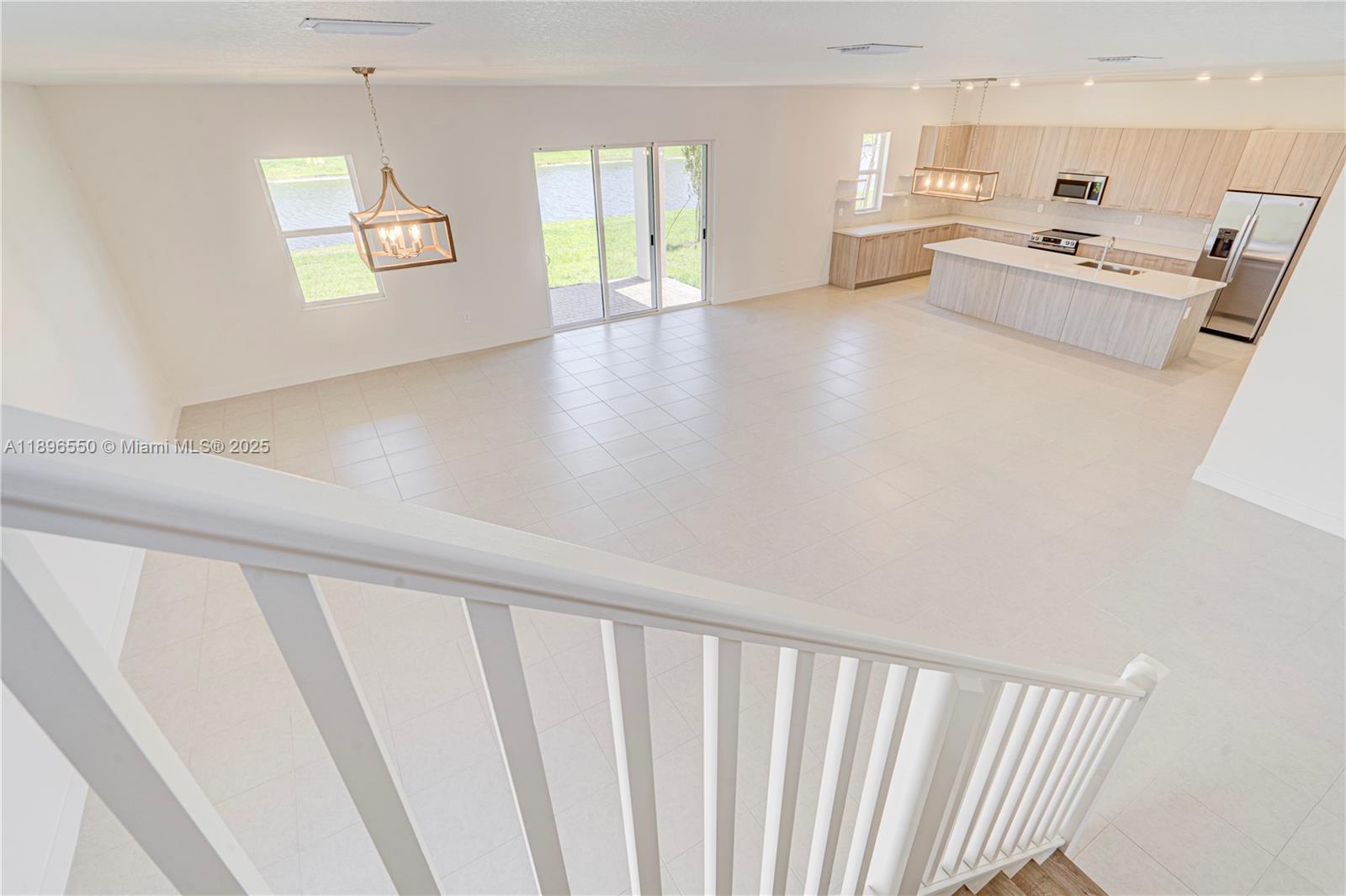 CRESCENT RIDGE - Residential