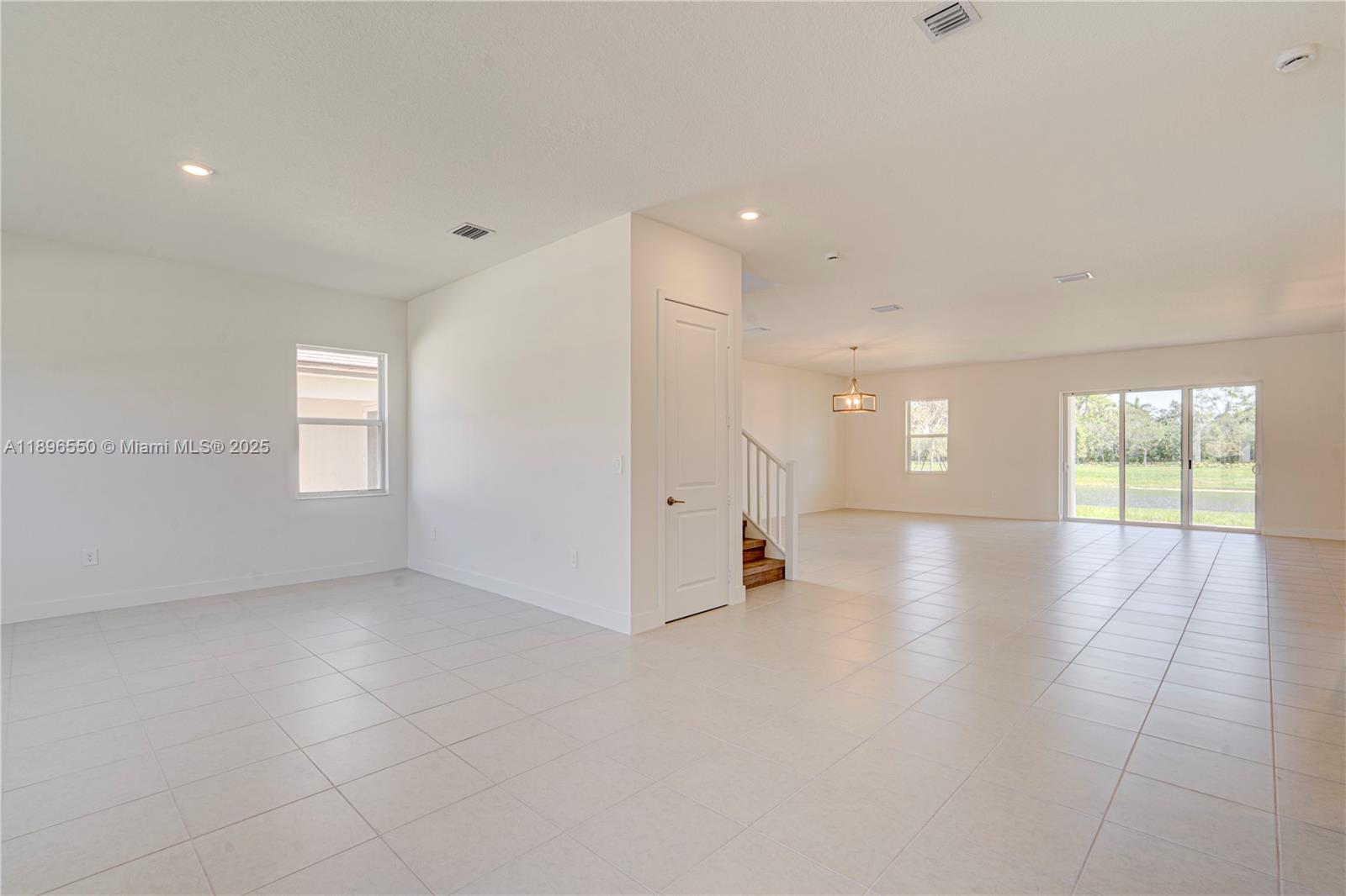 CRESCENT RIDGE - Residential