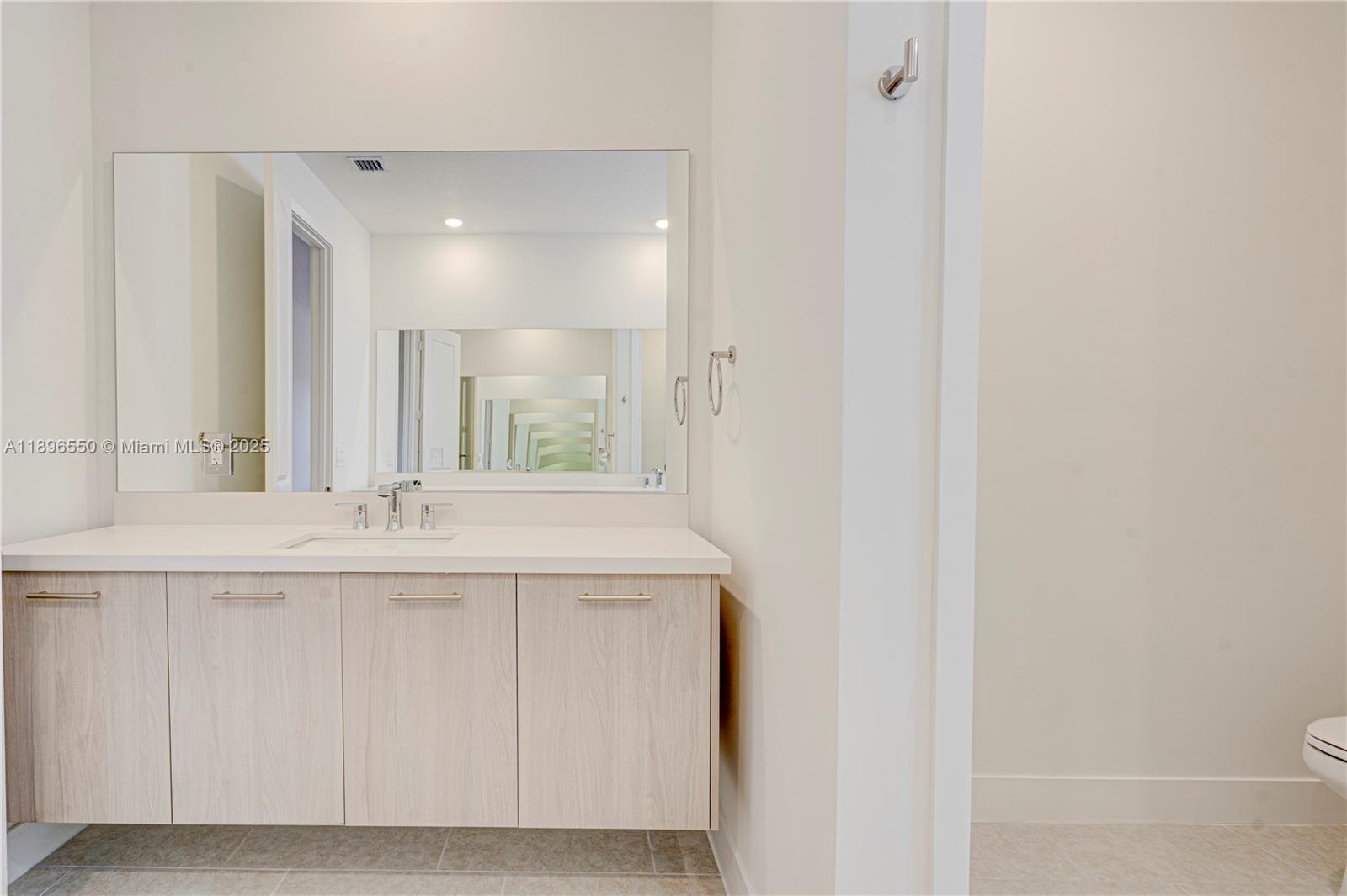 CRESCENT RIDGE - Residential