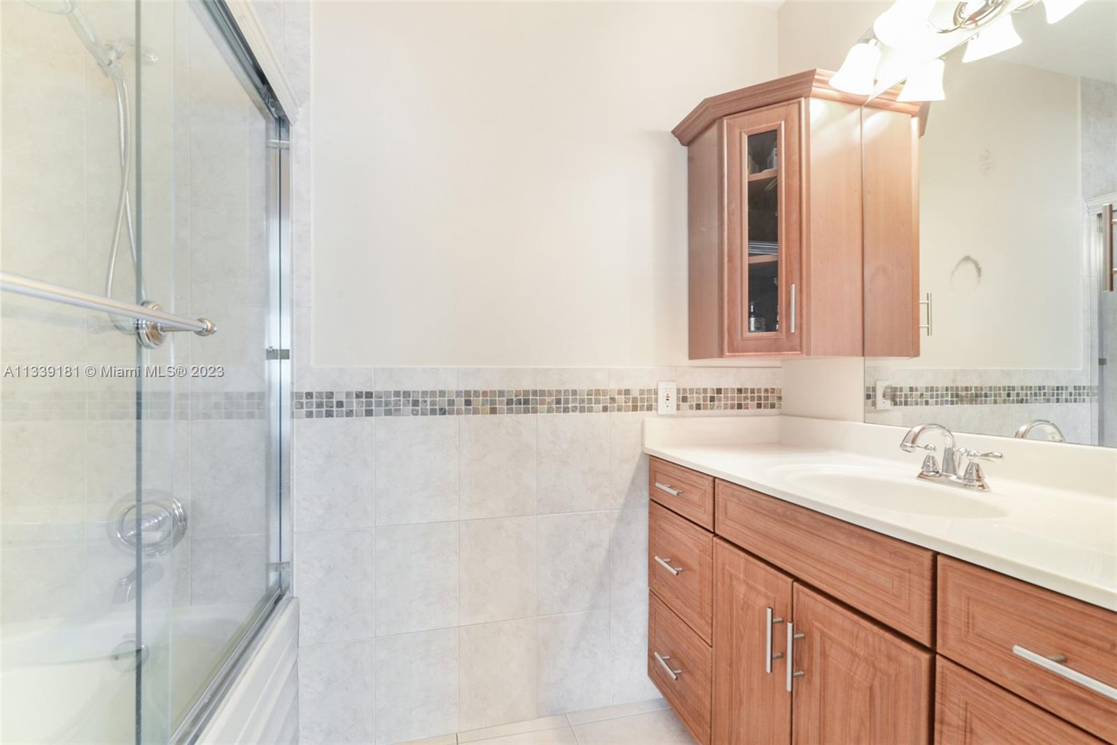 CRYSTAL COURT MANOR NO 10 - Residential