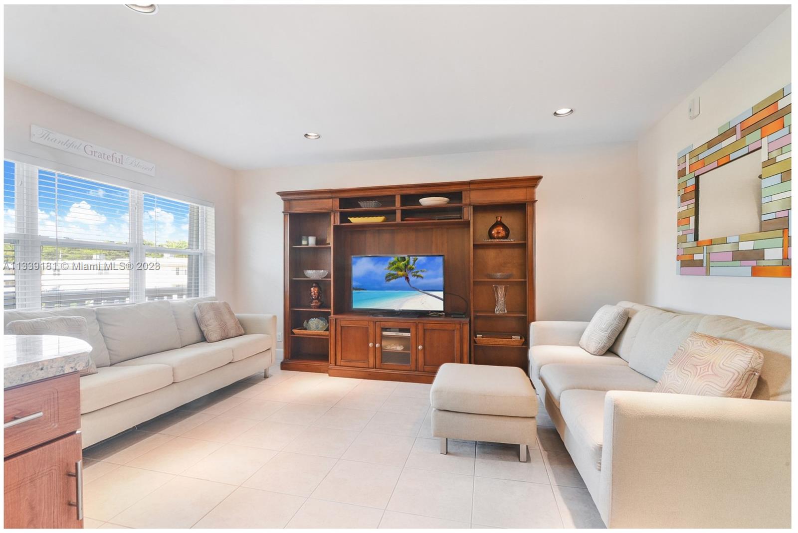 CRYSTAL COURT MANOR NO 10 - Residential