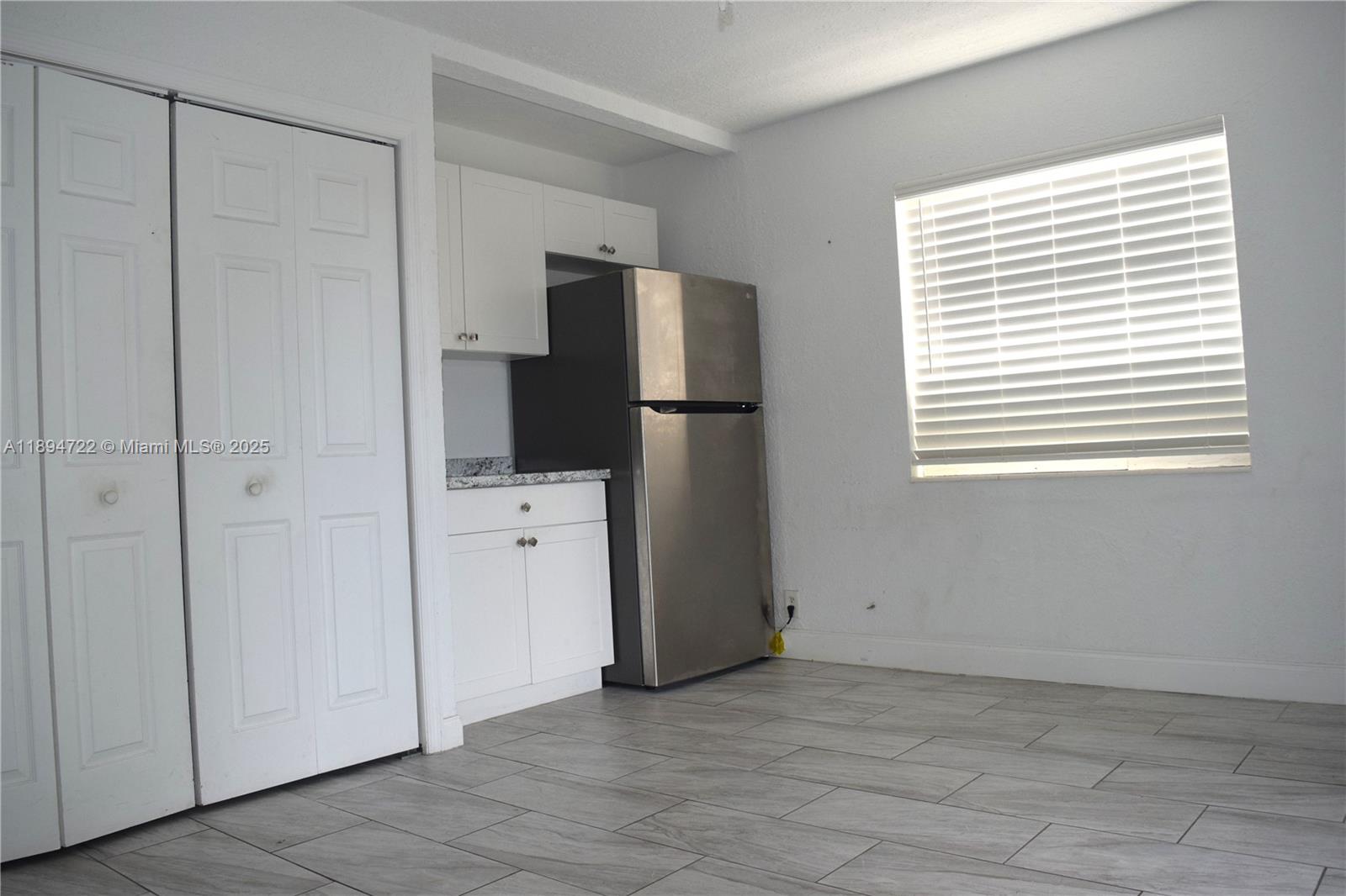 SHERIDAN PARK - Residential Lease