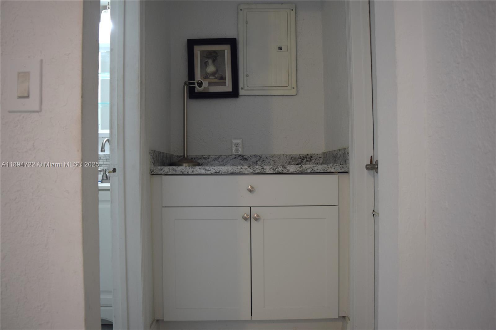 SHERIDAN PARK - Residential Lease