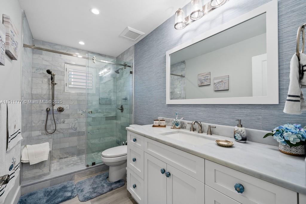 COCO PLUM BEACH - Residential Lease